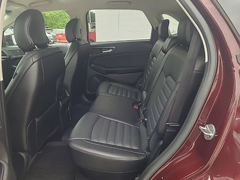Used 2017 Ford Edge SEL w/ Equipment Group 201A AWD/4WD image 17