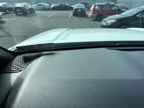 Used 2025 Toyota Tacoma TRD Off-Road image 34