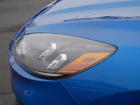 Used 2020 Ford Escape SE Sport image 16