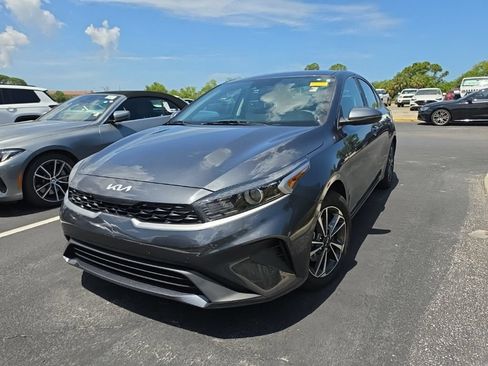 Certified 2024 Kia Forte LXS w/ LXS Technology Package FWD image 5