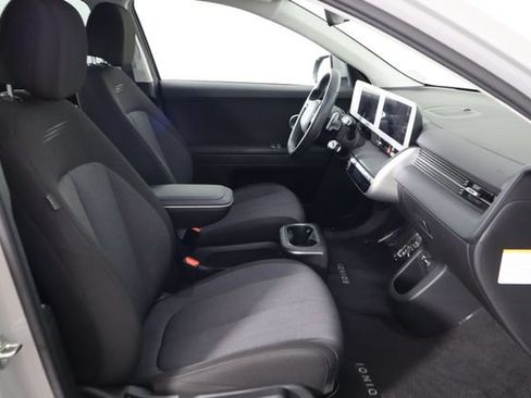 Used 2024 Hyundai Ioniq 5 SE AWD/4WD image 17