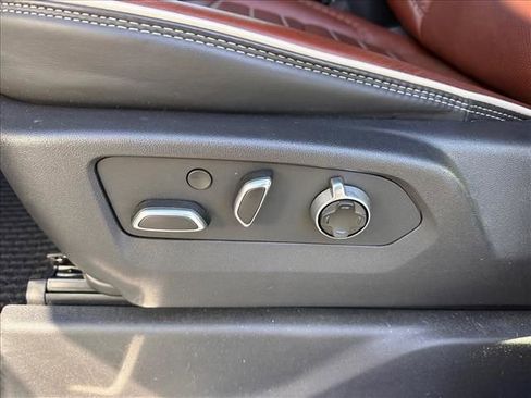 Used 2024 GMC Sierra 3500 Denali Ultimate image 24