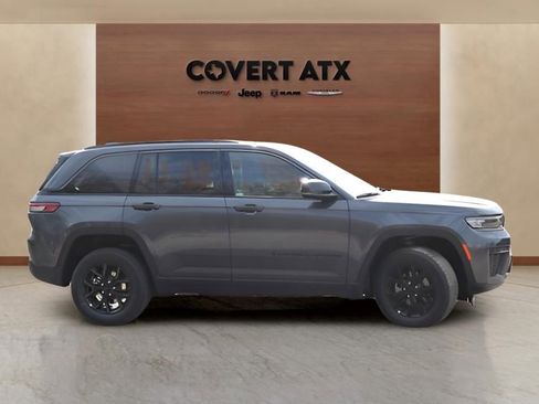 New 2026 Jeep Grand Cherokee Altitude AWD/4WD image 6