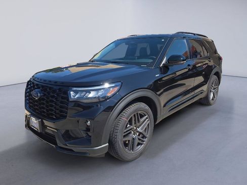 New 2026 Ford Explorer ST-Line w/ ST-Line Street Pack AWD/4WD image 1