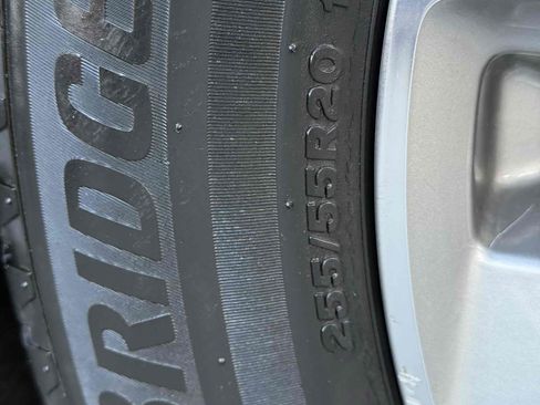 Used 2018 Chevrolet Traverse Premier image 58