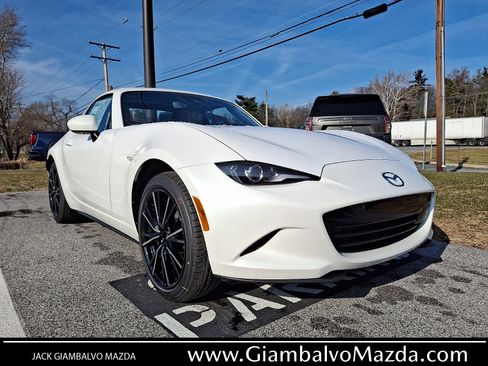 New 2025 MAZDA MX-5 Miata RF Grand Touring image 1