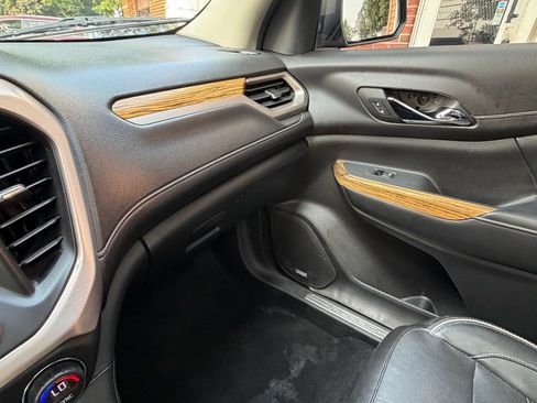 Used 2019 GMC Acadia Denali w/ Technology Package FWD image 15