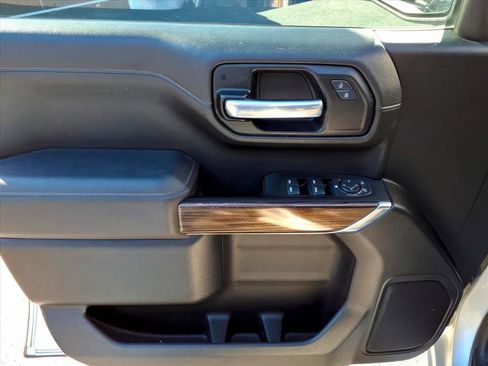 Used 2021 Chevrolet Silverado 1500 LT image 16