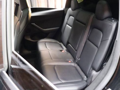 Used 2023 Tesla Model Y Long Range image 46