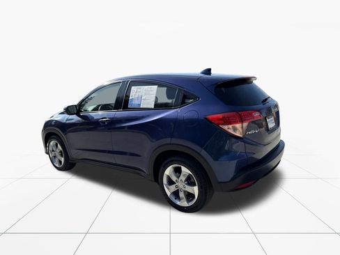Used 2017 Honda HR-V EX image 6