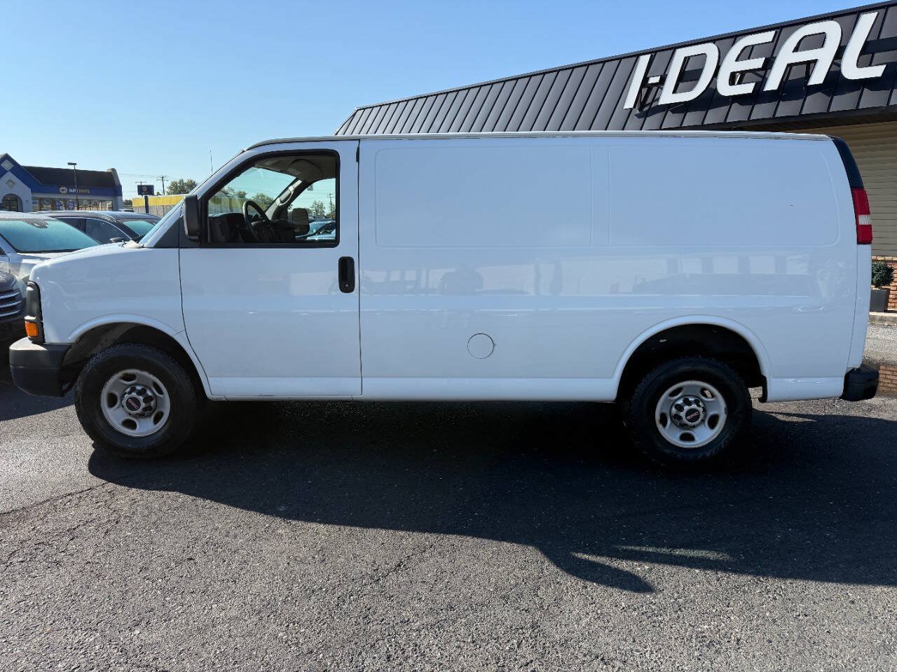 Used 2013 GMC Savana 2500 RWD image 8