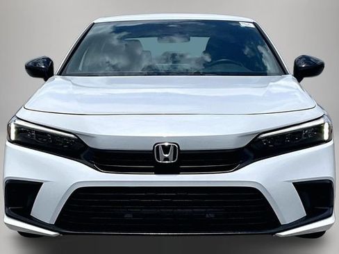 Used 2023 Honda Civic Sport image 3