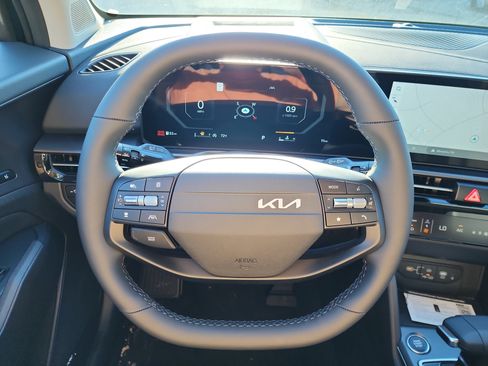 New 2026 Kia Sportage SX image 10