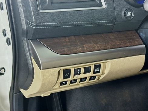 Used 2019 Subaru Outback 2.5i Limited w/ Popular Package #2 image 10