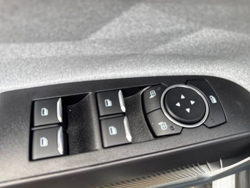 New 2025 Ford Maverick XLT image 16