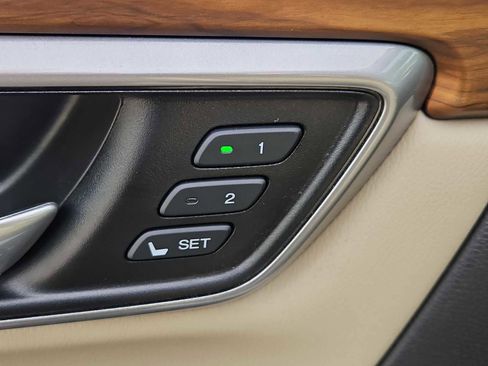 Certified 2018 Honda CR-V Touring image 13