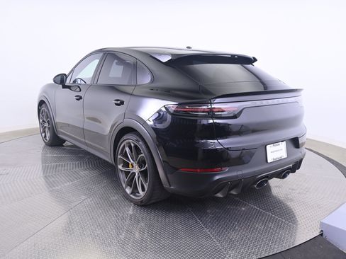 Certified 2022 Porsche Cayenne Turbo GT AWD/4WD image 3