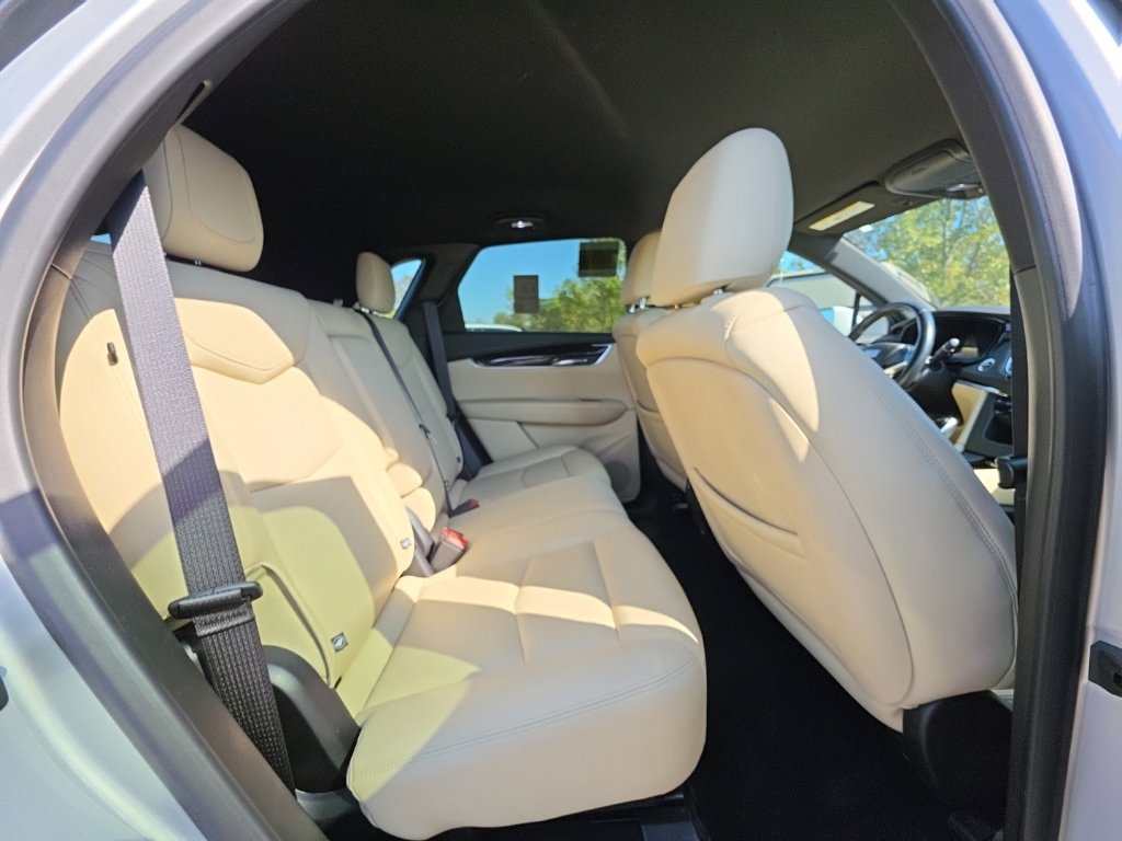 Used 2019 Cadillac XT5 FWD image 5