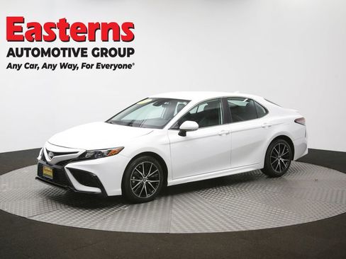 Used 2024 Toyota Camry SE AWD/4WD image 55
