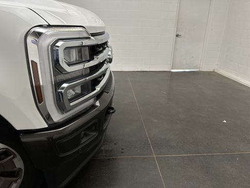 Used 2024 Ford F250 King Ranch AWD/4WD image 2