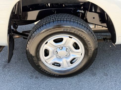 Used 2006 Toyota Tacoma 2WD Regular Cab image 73