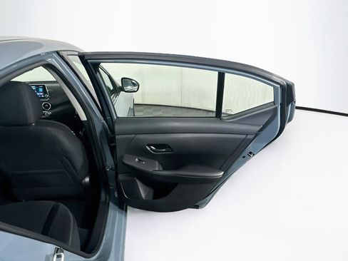 Used 2025 Nissan Sentra SV w/ Trunk Package FWD image 28