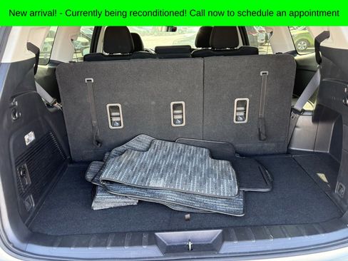 Used 2023 Subaru Ascent Premium w/ Convenience Package image 10