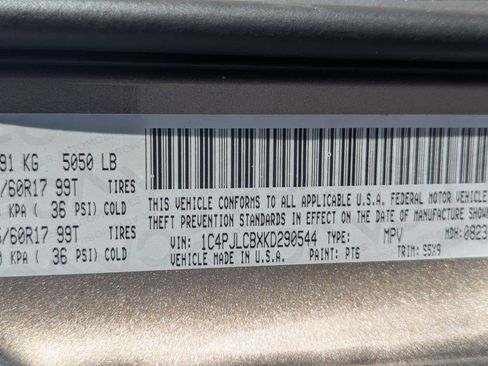 Used 2019 Jeep Cherokee Latitude w/ Popular Appearance Group image 33