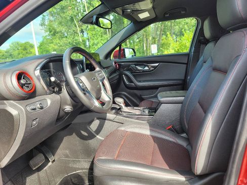 Used 2025 Chevrolet Blazer RS w/ Enhanced Convenience Package AWD/4WD image 15