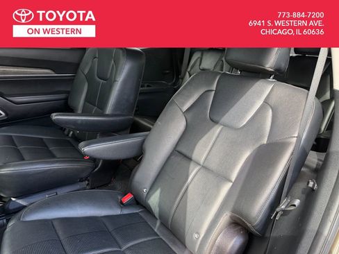 Used 2022 Kia Telluride EX w/ EX Premium Package image 37