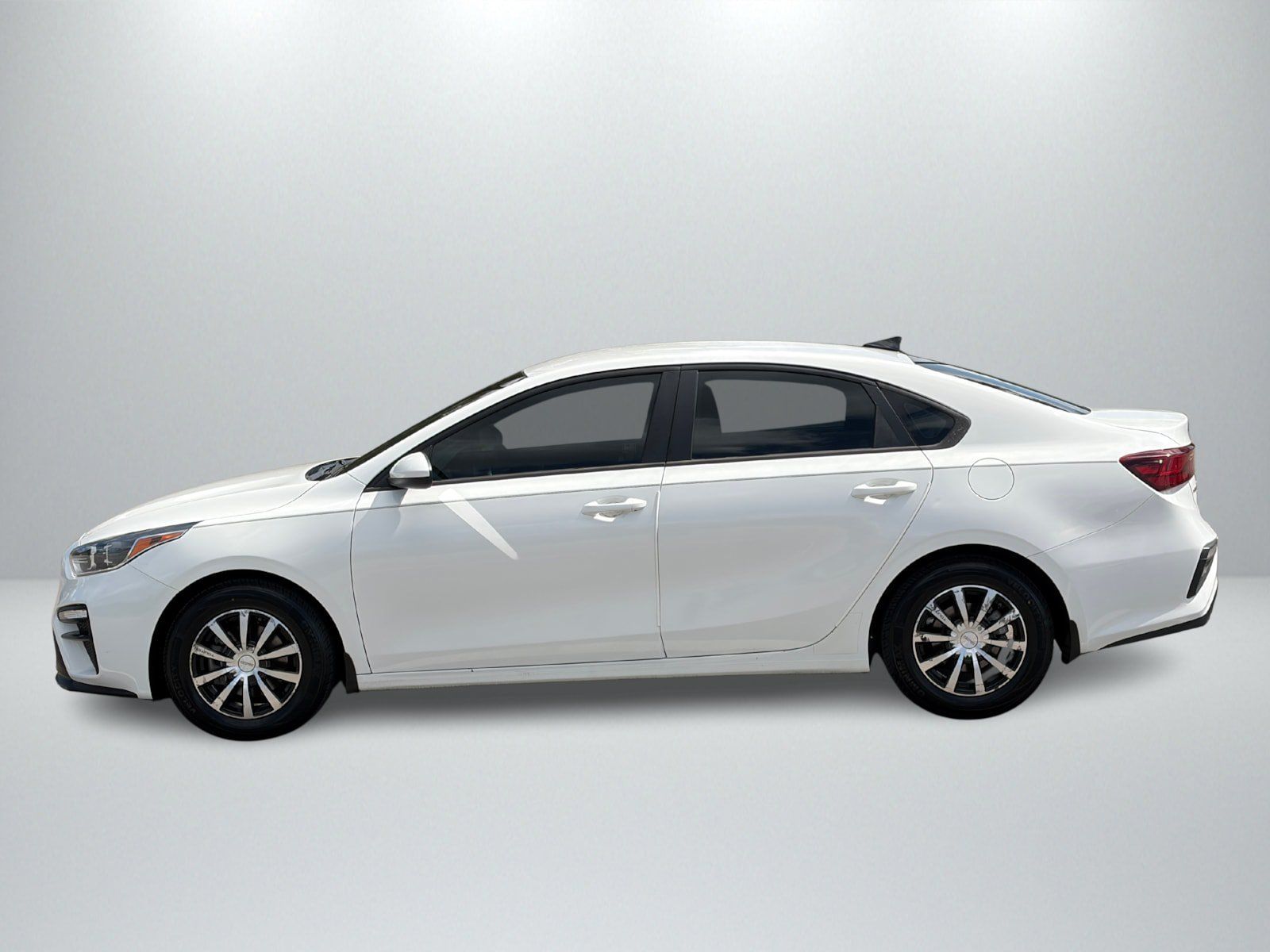 Used 2021 Kia Forte Sedan FWD image 2