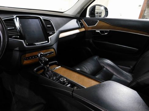 Used 2019 Volvo XC90 T6 Inscription image 70