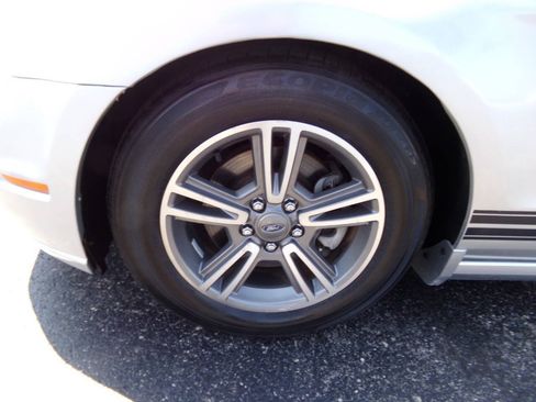 Used 2014 Ford Mustang Premium w/ Equipment Group 201A RWD image 28
