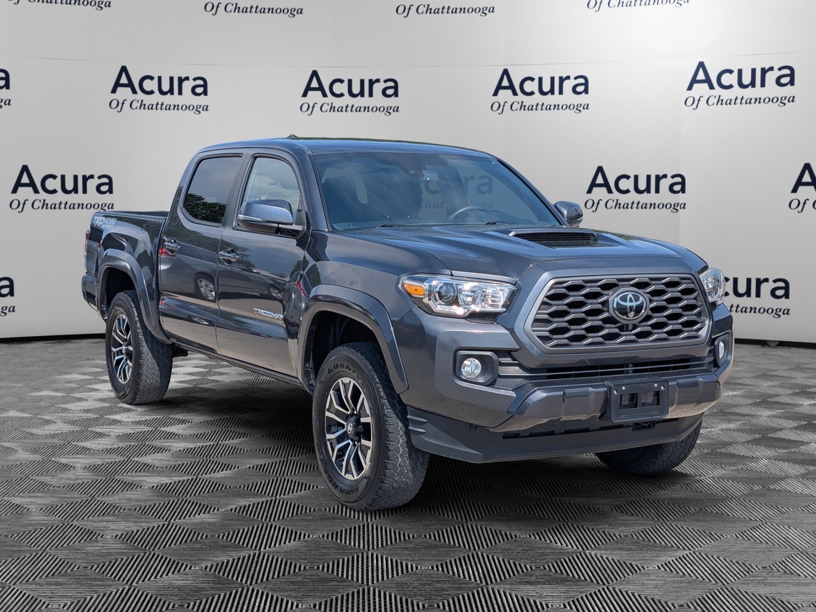 Used 2021 Toyota Tacoma TRD Sport AWD/4WD image 2