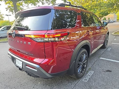 Used 2026 Nissan Pathfinder SL w/ SL Premium Package (P04) AWD/4WD image 7