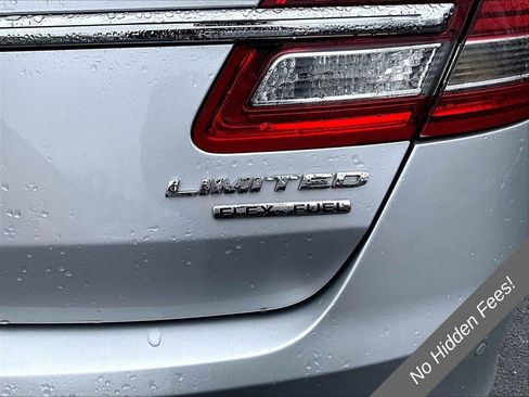 Used 2018 Ford Taurus Limited FWD image 8