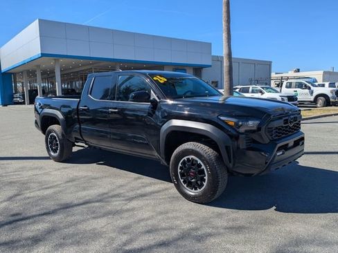 Used 2026 Toyota Tacoma TRD Off-Road image 2