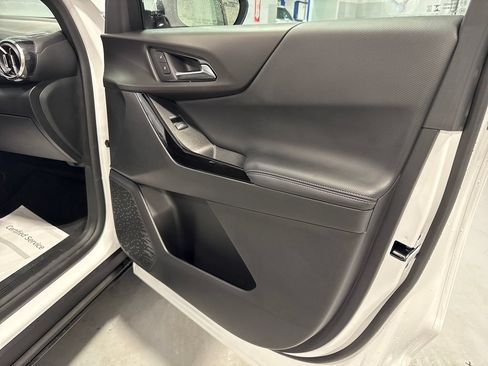New 2026 Chevrolet Equinox LT w/ Safety and Technology Package FWD image 37