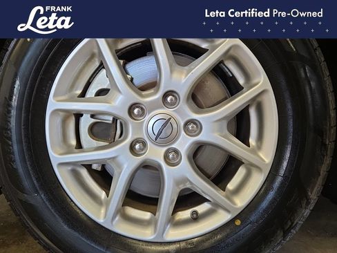 Used 2023 Chrysler Voyager LX FWD image 14