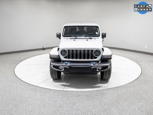 Used 2024 Jeep Wrangler Unlimited Sahara w/ Technology Group image 30