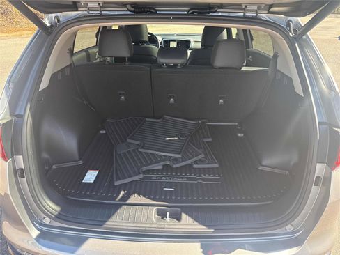 Used 2021 Kia Sportage EX w/ EX Technology Package image 28