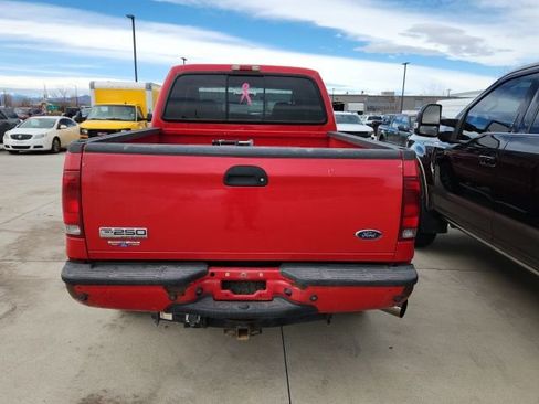 Used 2006 Ford F250 XLT image 3