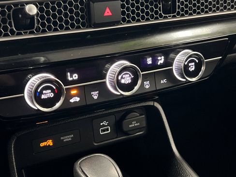 Used 2024 Honda Civic Sport image 18