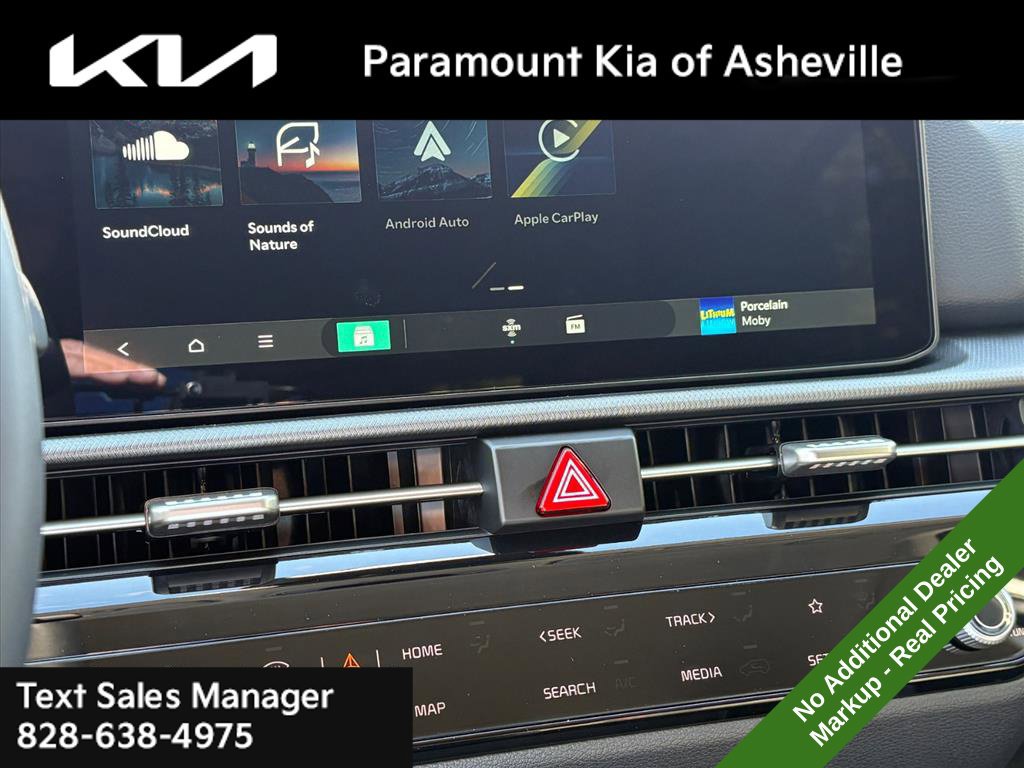 New 2027 Kia Sportage LX FWD image 12