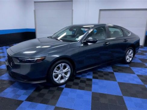 Certified 2025 Honda Accord LX image 4