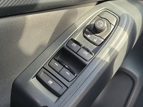 Certified 2024 Subaru Crosstrek 2.0i Premium image 25