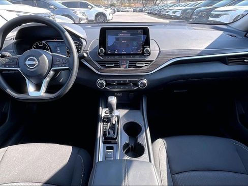 New 2026 Nissan Altima 2.5 SV AWD/4WD image 2