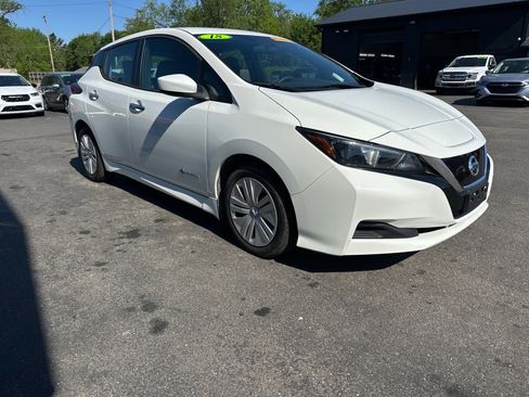 Used 2018 Nissan Leaf S w/ S Charge Package FWD image 4