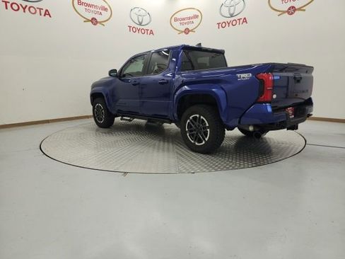 Used 2025 Toyota Tacoma TRD Sport image 6