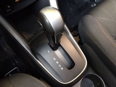 Used 2020 Chevrolet Trax LT FWD image 24